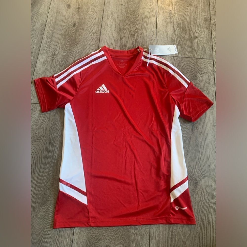Adidas kids football/soccer jersey perfect for any sport practice